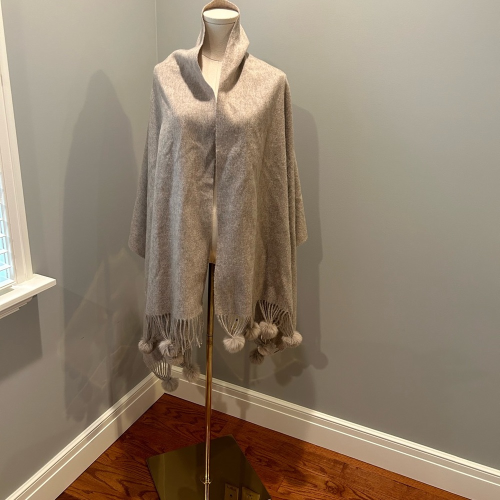 Ladies wrap cape with rabbit fur trim